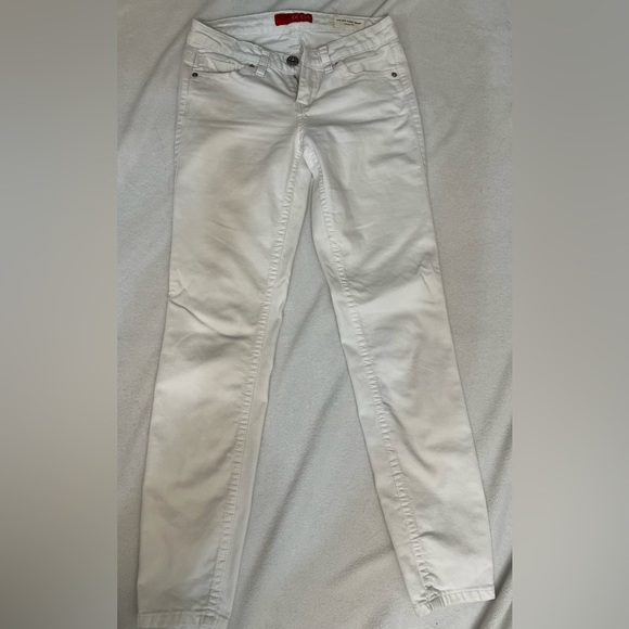 Guess Clothes Bundle - Picture 6 of 13